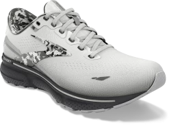 BROOKS Men's Ghost 15 (149 - White/Ebony/Oyster) -Saucony Store 0C221275 5109 4AC3 8F81 5BBFDA8E8520