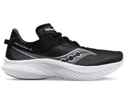 Saucony Womenâs Kinvara 14 (05 - Black/White)